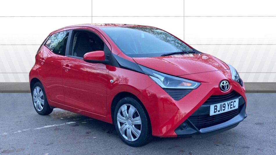 Toyota Aygo 1.0 VVT-i X-Play 5dr Petrol Hatchback